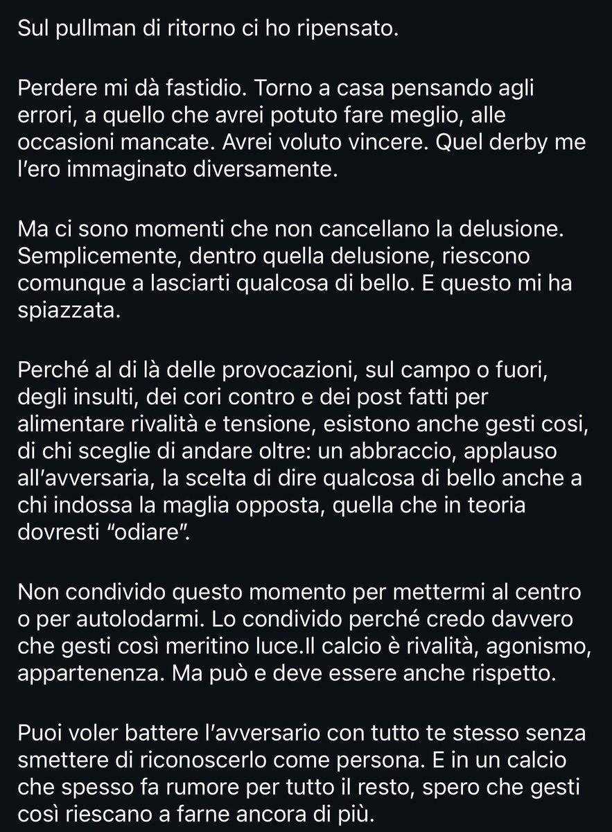 SpaceLazio's tweet photo. É da sabato che leggo del derby delle ragazze della #LazioWomen e del presunto sfottò di una calciatrice avversaria ad @elegoldoni sul suo essere credente dopo un parapiglia in mezzo al campo.

Questo, al contrario, lo stile della diretta interessata: https://t.co/NdEHoOiAla