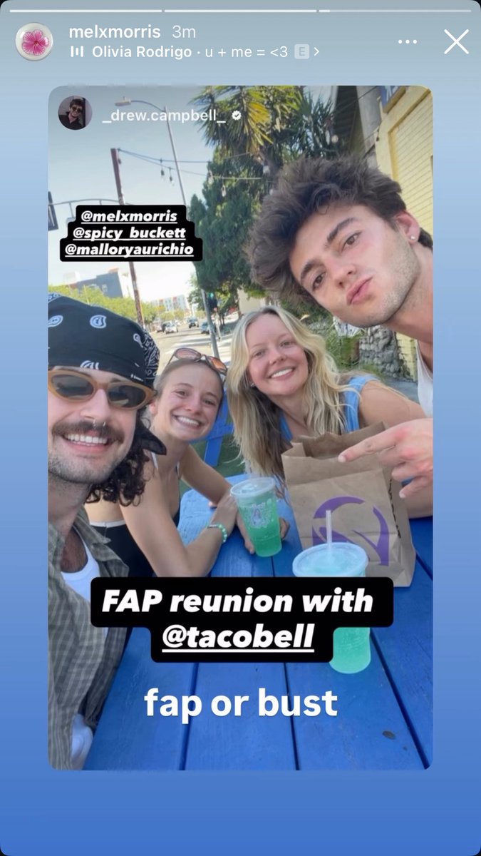 prplburner's tweet photo. The song choice like pls that’s my family <3#bb28 https://t.co/pZ0EuJAOYZ