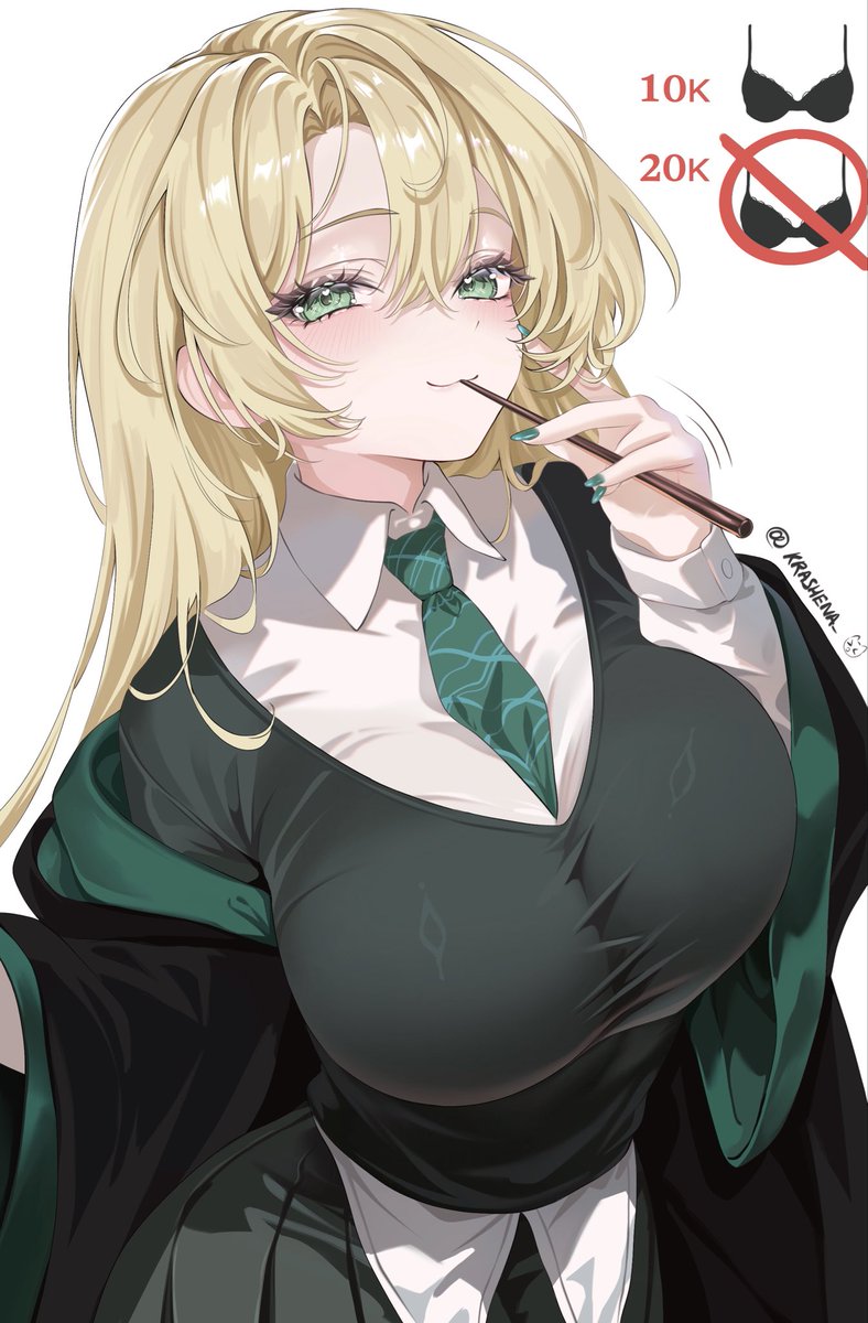KRASHENA_'s tweet photo. Let's play a little💚 https://t.co/jSp0ZWvc4n