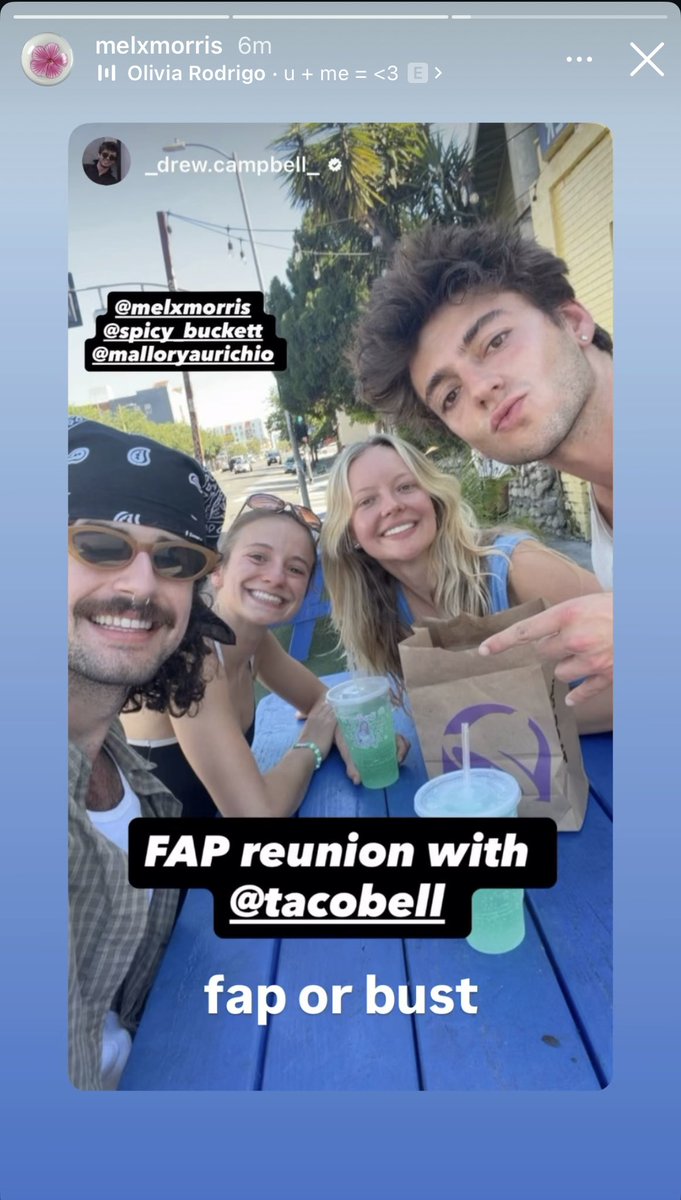 nebrasketball17's tweet photo. Melody adding that text 😭🤣 #bb28 https://t.co/RZGEkh4EPr