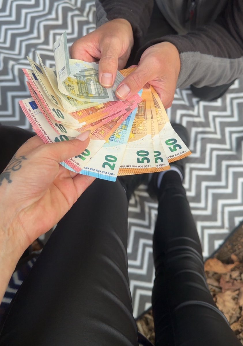 HerrinLadyAmy's tweet photo. 💸🐷🧎🏼‍♂️

#sklave #herrin #ATM #cashandgo https://t.co/iSoIBCx4Gt
