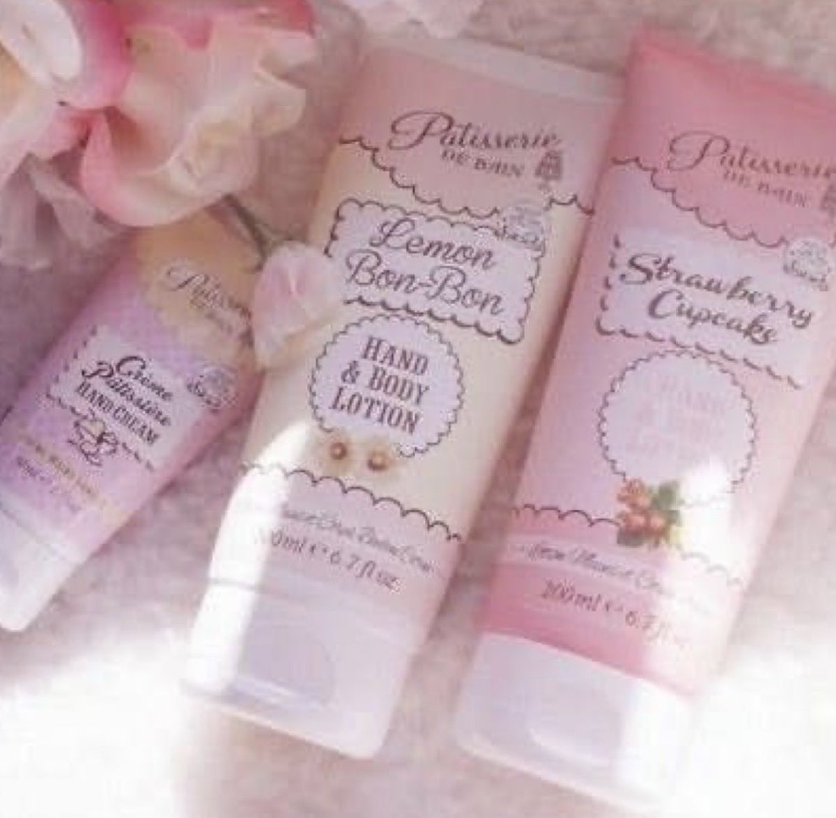 MariMaridouble's tweet photo. ✿ (´･ㅅ･`) ✿ https://t.co/v7w00h4ArY