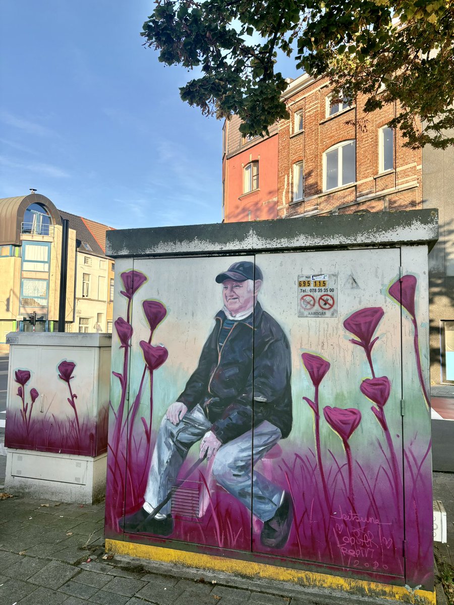 AlbertoArcosWeb's tweet photo. #StreetArt
Gante https://t.co/AEUKzPbJWP