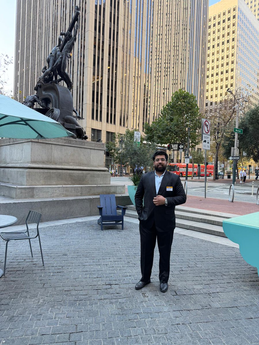 saarthmadaan's tweet photo. San Francisco has a way of making you think bigger.
Great start to @Techweek_ and we are just getting started.
#DitstekInnovations #DITS #DITSinUSA #DITSinSFTechWeek #Tranformation #Consulting #DITSinSF #SFTechWeek https://t.co/6DJI5JrQmu