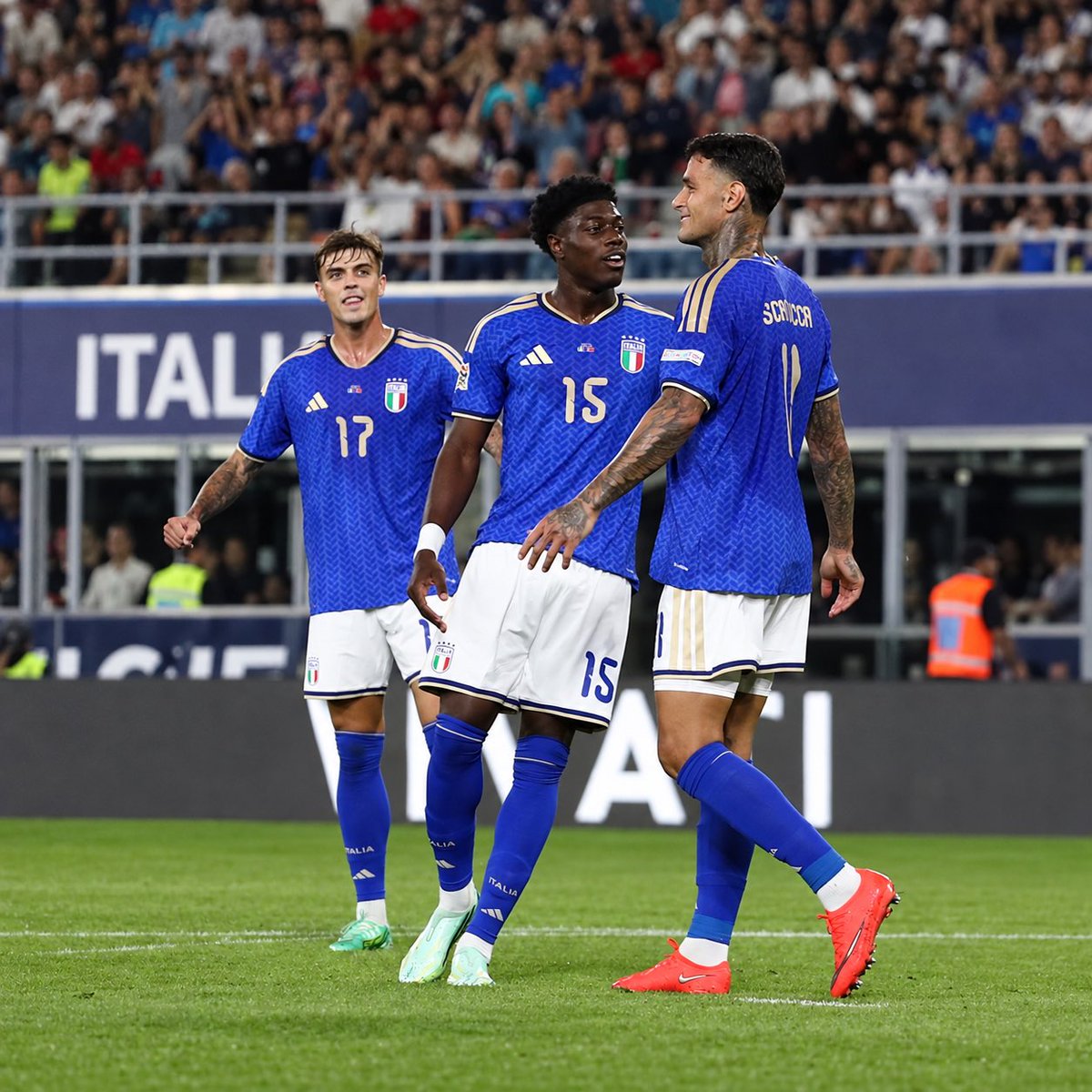 Josepintor80451's tweet photo. 🇮🇹 FULL-TIME: ITALY 3–1 TÜRKİYE 🇹🇷🔥

⚽ Scamacca put Italy ahead
⚽ Şimşir equalized for Türkiye
⚽ Calafiori restored the lead
⚽ Pio Esposito sealed the win late! 💪🔵

The Azzurri climb to second in their Nations League group. 📈🏟️ Who was your player of the match? 👀

🇪🇸 FINAL: ITALIA 3–1 TURQUÍA 🔥

⚽ Scamacca abrió el marcador
⚽ Şimşir empató para Turquía
⚽ Calafiori devolvió la ventaja a Italia
⚽ ¡Pio Esposito sentenció el partido al final! 💪🔵

La Azzurra sube al segundo puesto de su grupo en la Nations League. 📈🏟️ ¿Quién fue tu jugador del partido? 👀