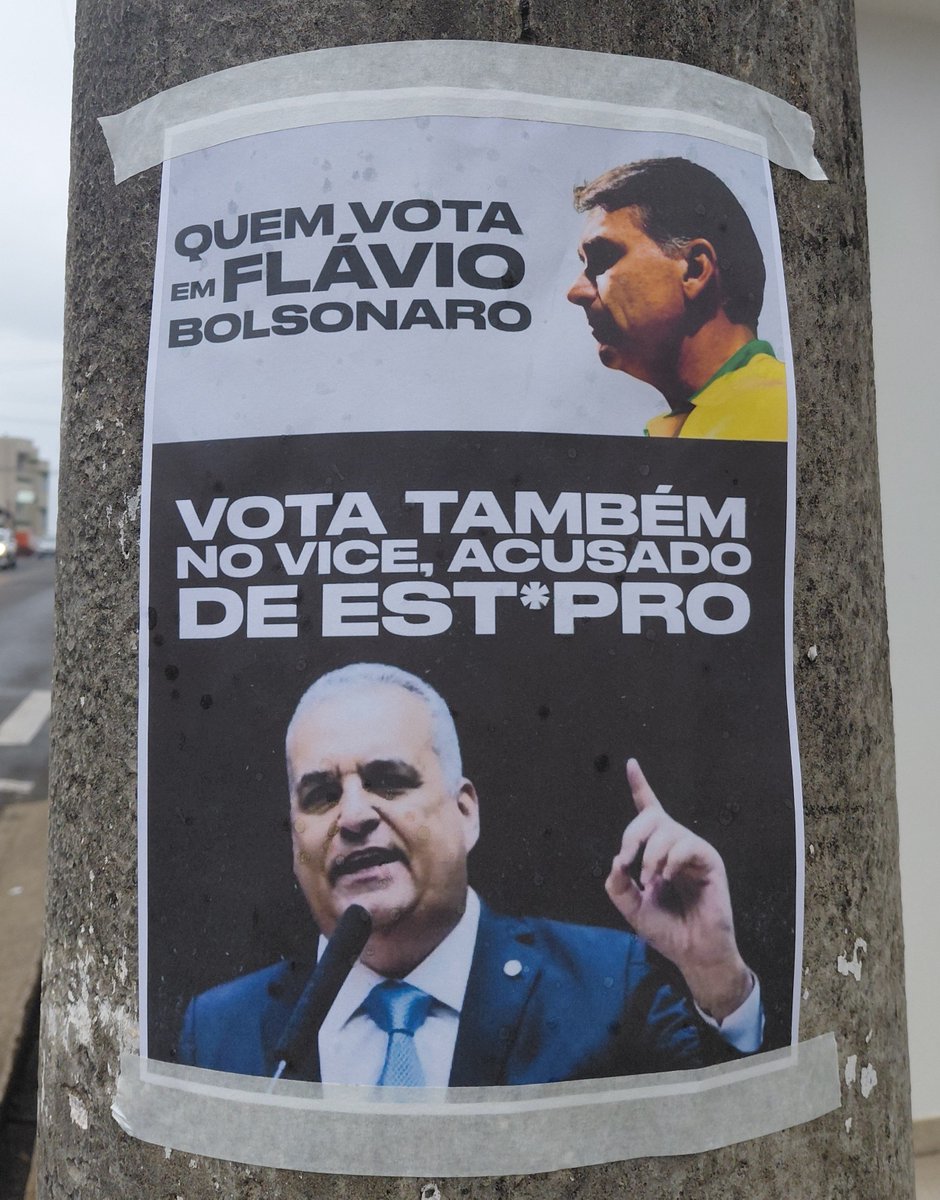 butchssauro's tweet photo. bora colar cartaz na rua, gente!! https://t.co/XrSdo8JB56
