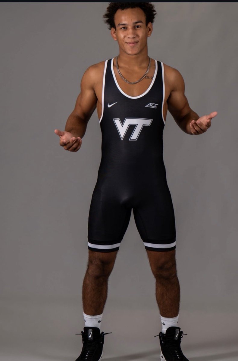 JBthehawkeye's tweet photo. New kids on the block🦃
@HokiesWrestling 
Bo Bassett - 141 
Nicholas Garcia - 133 
Blake Jacobson - 165 
Owen McMullen - 133 
Jonathan Rocha - 197 
Alex Rozas - 125 
Kyle Scott - 184 
Walker Turley - 141 https://t.co/TGoj1eMGdx