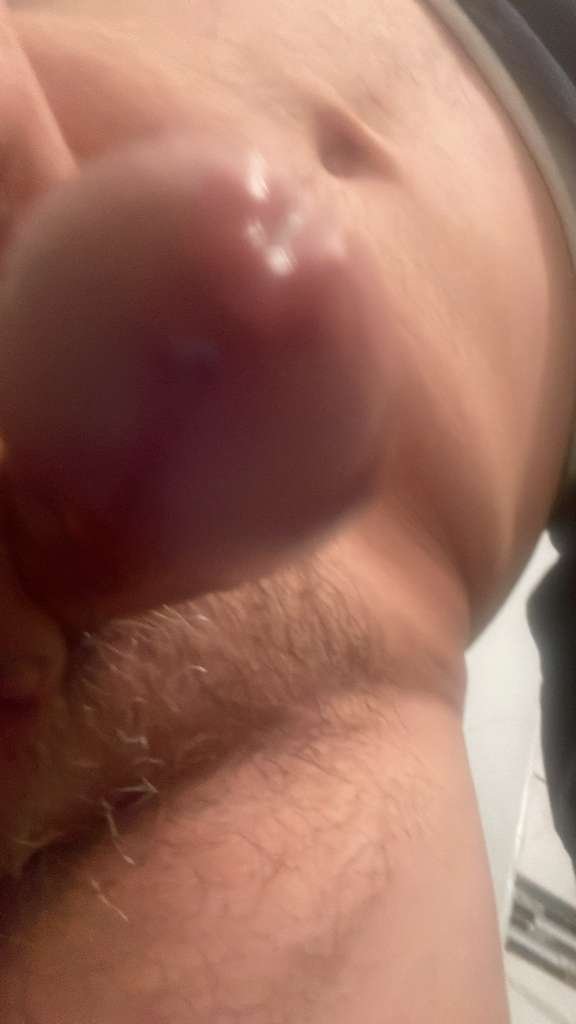 MexHeterosxxx's tweet photo. Cómo ven a este ruco madurito clemente 
54 años
Bien caliente https://t.co/xqDCeDJ8hU