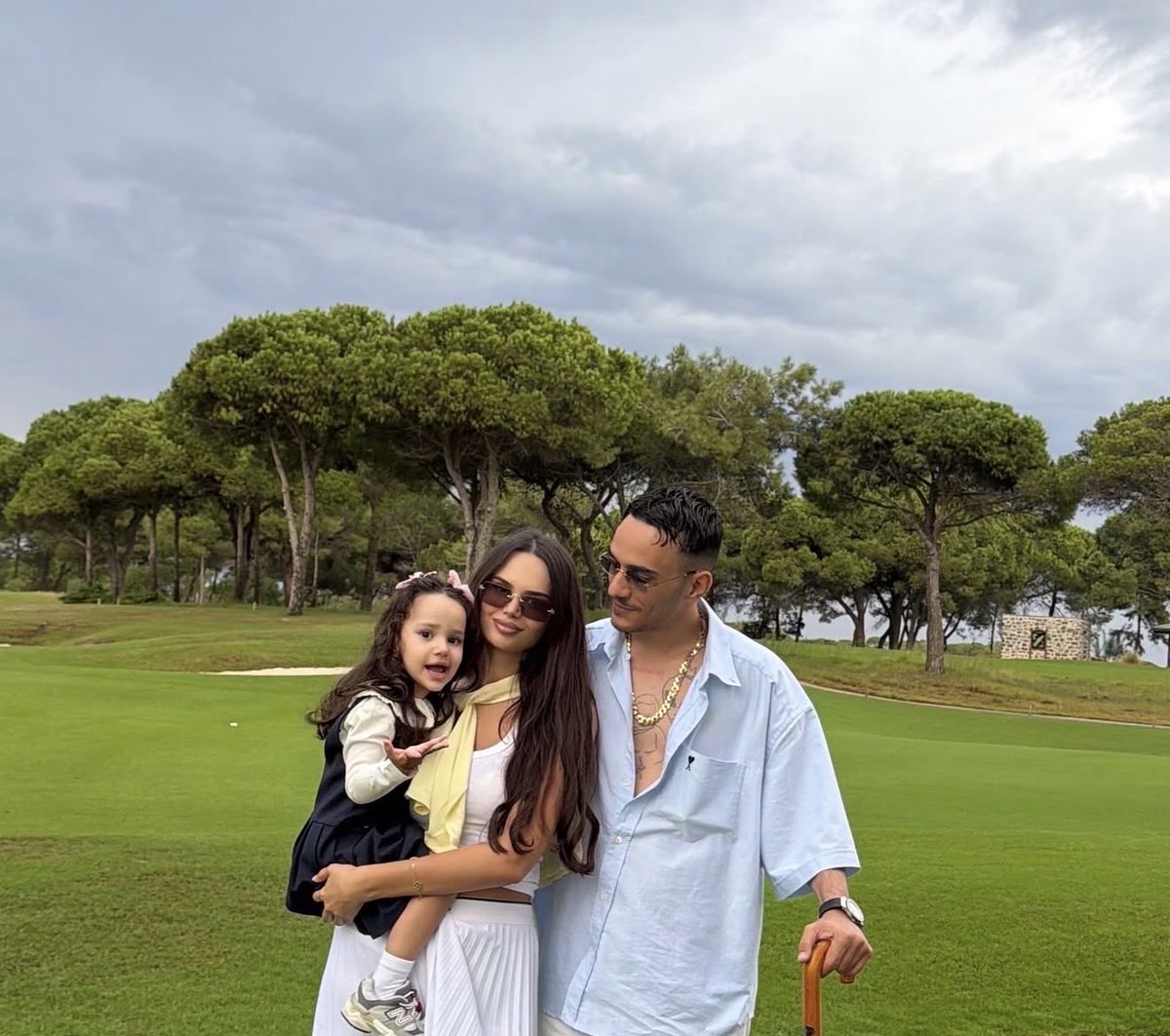 inmood23's tweet photo. Cutest family🫠 https://t.co/RTnAsh3fmV