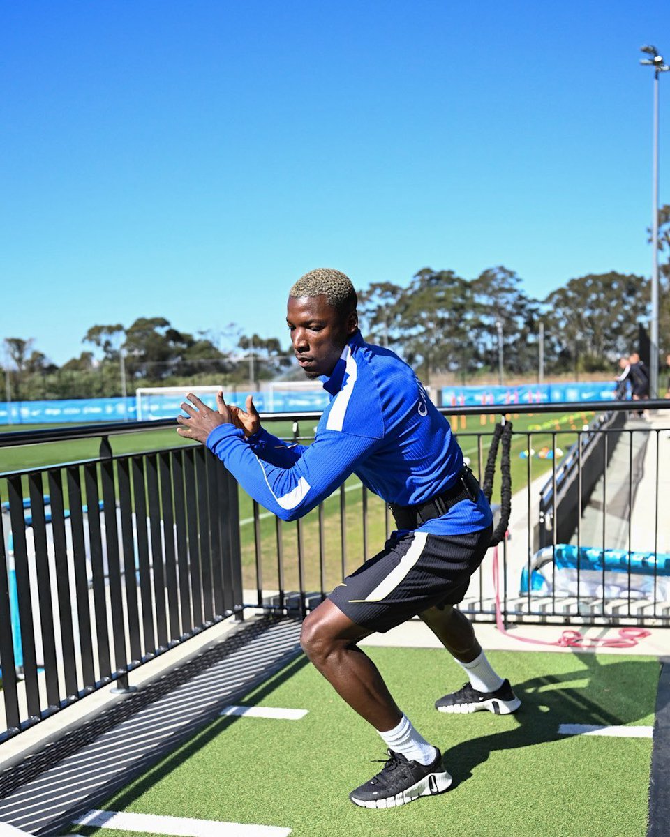 BlueSmith24's tweet photo. 🚨 Moisés Caicedo is closing in on a return to action.

The Chelsea midfielder was left out of Ecuador’s squad during the international break as he continues his recovery.

Chelsea are hopeful Caicedo can return against Bournemouth on October 10, but a final decision will depend on his fitness assessment.

Get well soon, Moisés. 💙🙏 
#cfc #cfcbou