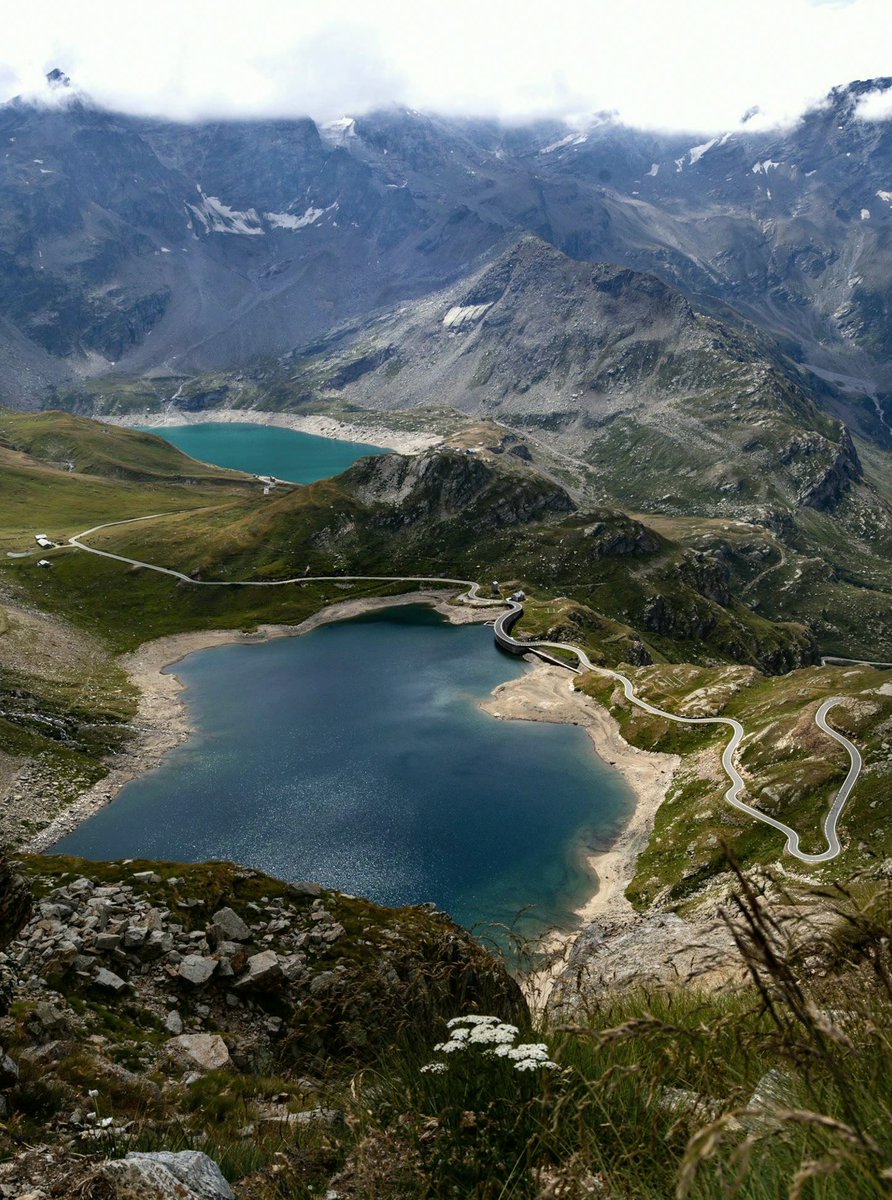 fiebighans6i27's tweet photo. Laghetti del Nivolet at Colle del Nivolet in Gran Paradiso, Italy
#VisualsOfEarth #$PULP https://t.co/lhyjX8TRPy