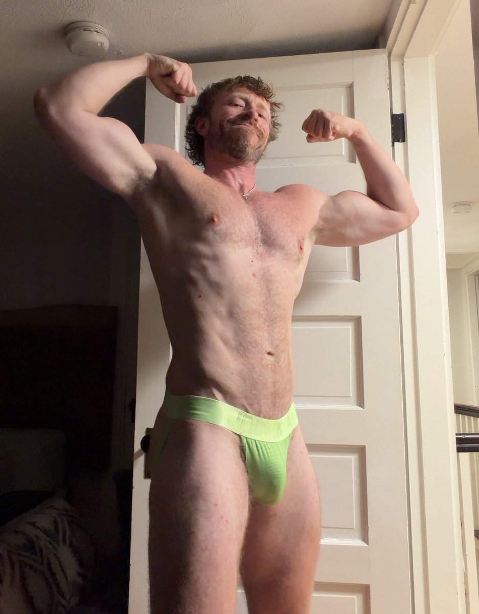 swellmacks's tweet photo. #jocktober is underway, been slacking! https://t.co/voSyfnxmab