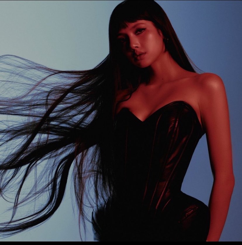 AuroraBlkk's tweet photo. PRESS PLAY is the bold release that follows up on LISA's debut album, a celebration of everything she's achieved so far and a reminder of where it all began.

It's LISA in her most personal form, paying homage to her roots in Thailand and her rise as a global icon. https://t.co/fMiNkiq7yG