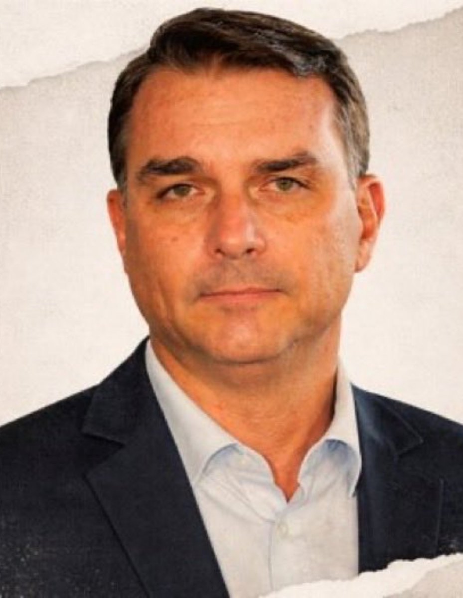 CuscoB222's tweet photo. URGENTE - Cúpula do União Brasil-PP vai sinalizar apoio a Flávio Bolsonaro no segundo turno, mas vai condicionar a aliança ao apoio do PL à reeleição de Davi Alcolumbre como presidente do Senado https://t.co/q0a2o1QrQx