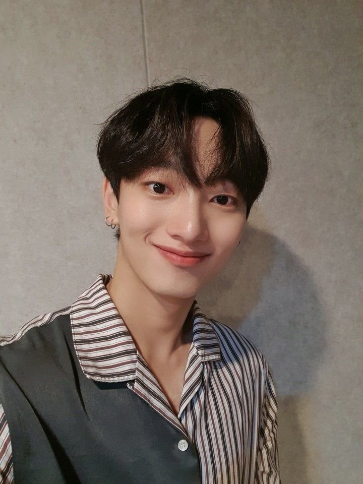 Vanner_Egypt's tweet photo. [#YEONGGWANG]

����يوم جديد في كوريا باقي💫 D- 242🐰 😽 علي خروج جوانج من الخدمة العسكرية 🥹♥

 #VANNER #배너 
@Vanner_Egypt https://t.co/WdgQTYUiBG