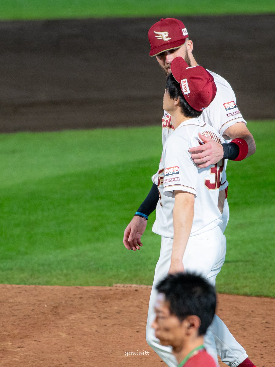 _geminitt's tweet photo. 2026.10.05 ホーム最終戦🏟️

バックホームめちゃめちゃかっこよかった‼️3点目の走塁も流石でした👏💯
3年目のホーム最終戦、勝って終われて良かった🌷
#中島大輔 選手 https://t.co/5Jo24oPGGh