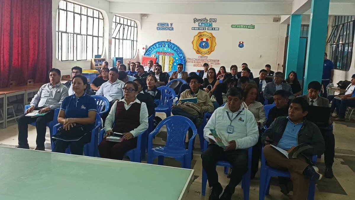 cneperu's tweet photo. #CNEinforma | El CNE presentó el documento “Recomendaciones para la implementación del PER” durante la reunión de balance del primer semestre de 2026, organizada por la Dirección Regional de Educación (DRE) Huánuco. https://t.co/E3LmlCG3mQ