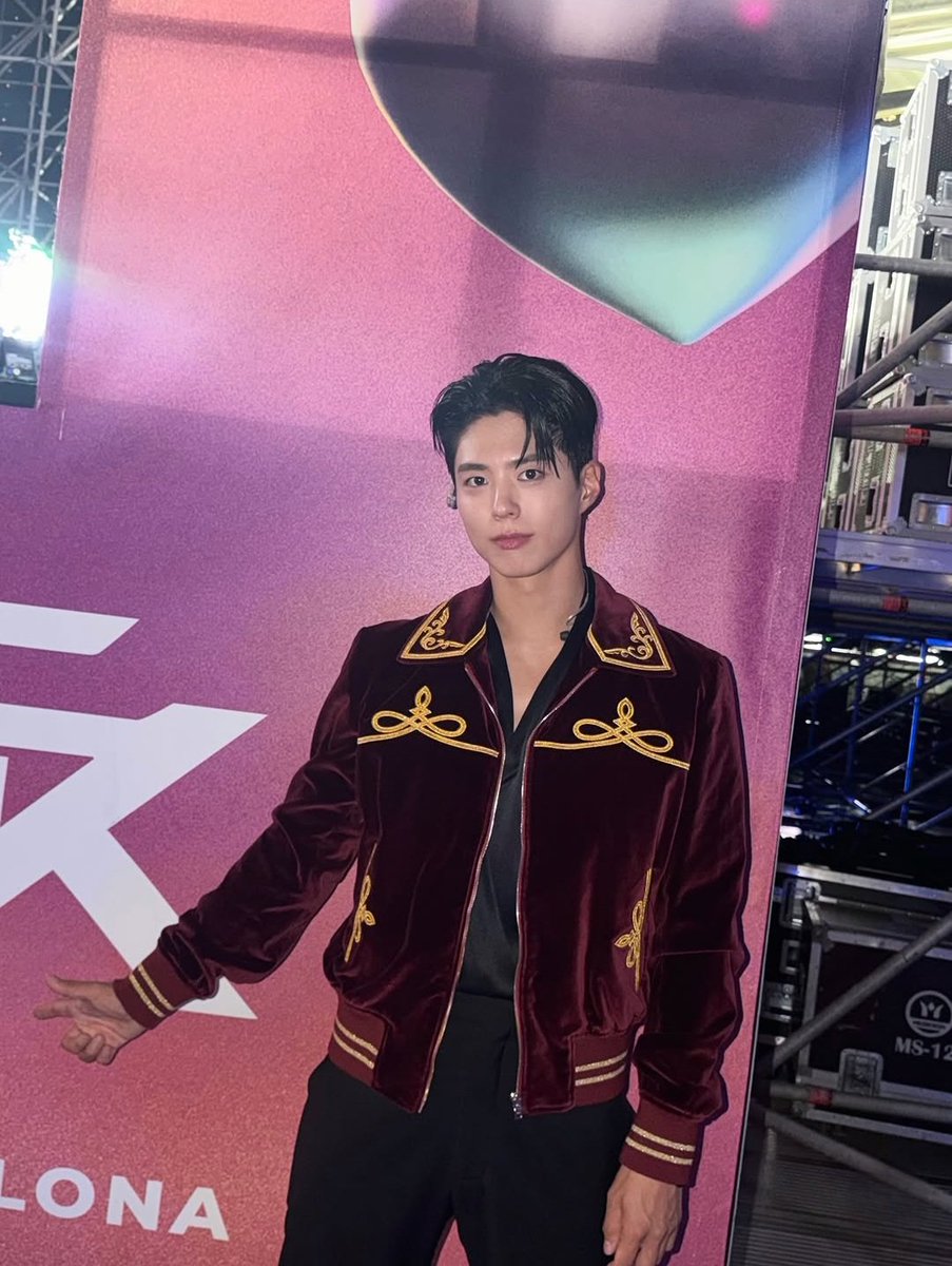 koreanpowerkpop's tweet photo. Bogummy acaba de subir estas fotos a instagram y casi lloro 🥹🥹💗💗💗 https://t.co/iExDFkoHId