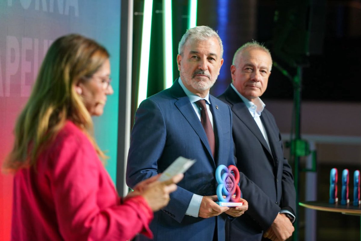 ConsorciZF's tweet photo. 🏆 Ocho startups, ocho soluciones que están transformando la nueva economía.
Con la participación del alcalde de Barcelona, @jaumecollboni, del presidente ejecutivo del CZFB, @pere_navarro, y de la directora general del CZFB, @SorigueBlanca , hemos reconocido en @BnewWeek 2026 los proyectos más innovadores de los sectores estratégicos de la nueva economía. 🚀
¡Enhorabuena a los 8 proyectos premiados!
#CZFB #Innovation #Startups #NewEconomy #Barcelona #BNEW2026