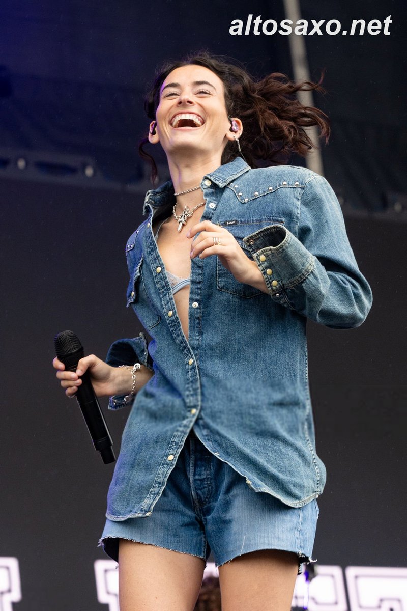 AltosaxoMusic's tweet photo. Stella Lefty performs at Austin City Limits Music Festival 2026 at Zilker Park in Austin, Texas on October 4, 2026. #aclfestival
ALTOSAXO Music Apparel
https://t.co/BQvVWUowwb https://t.co/UTH1y4PH6c