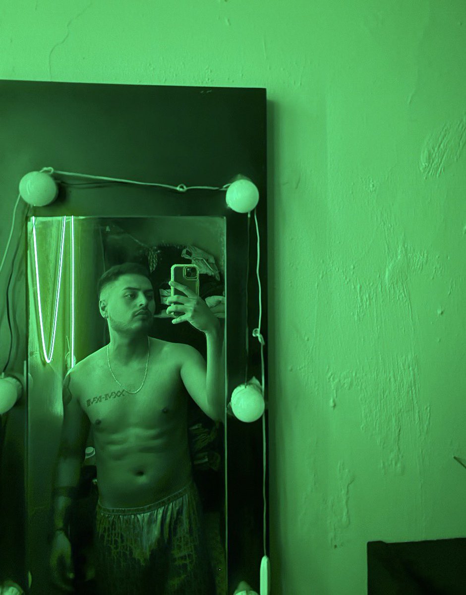 marco_mora66's tweet photo. Hola 💚💚💚💚💚
#gay #gaygdl #lgbt #gaymexico #LCDFMX @EncuentroGayMty https://t.co/hTiMJbaNdr