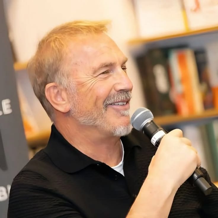 continosabina's tweet photo. Just enjoying the moment, sharing a little smile, and appreciating the journey. 🎙️✨ #KevinCostner #FilmTwitter https://t.co/KQM95QZsNg