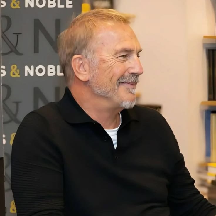 continosabina's tweet photo. Just enjoying the moment, sharing a little smile, and appreciating the journey. 🎙️✨ #KevinCostner #FilmTwitter https://t.co/KQM95QZsNg