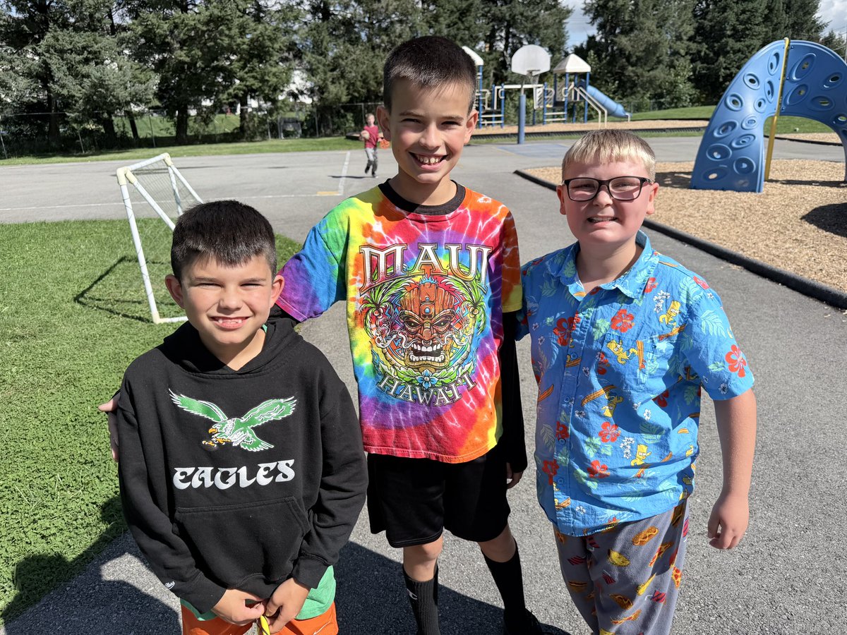 HillsideLV's tweet photo. All week long, we’re celebrating Learning Differences Month with special themed dress-down days! 💙
Today was Mismatch Day, and our students showed up in their best mismatched looks! 🧦👕
We’re counting down to Homecoming this Friday!🌟
#LDSpiritWeek #LDMonth #Hillside https://t.co/LmeLzzwYGg