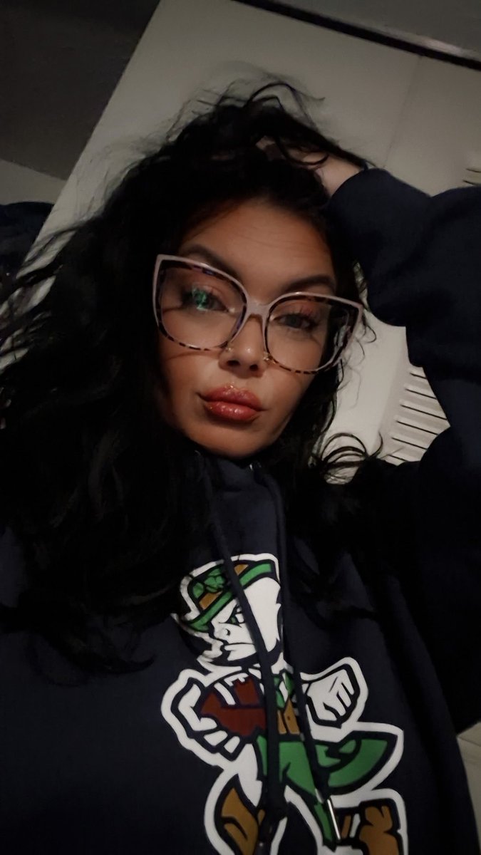 VaRusPrincess's tweet photo. Somebody get me something pretty so I can model it for you.
https://t.co/MTDHgOfFHO https://t.co/2lMUJ0ZBZQ