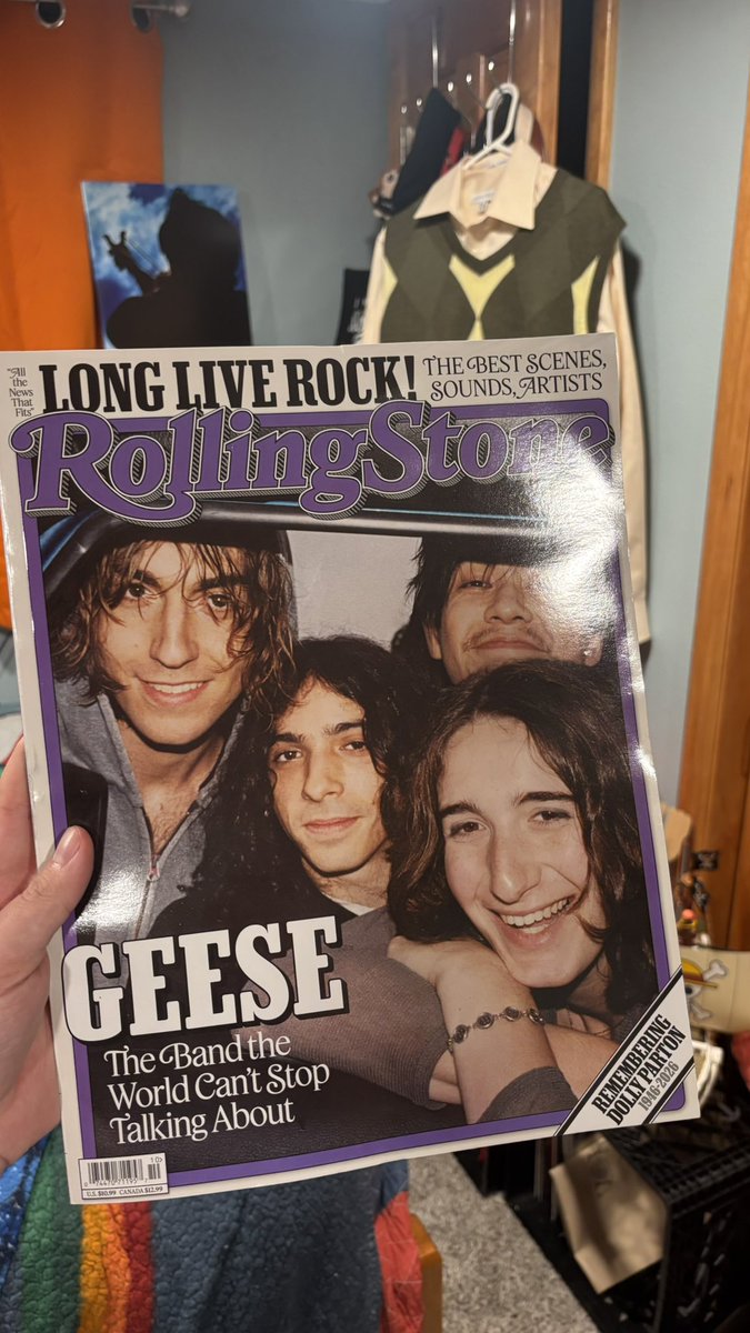 RoscoTheChamp's tweet photo. GEESE ROLLING STONES ISSUE IS HERE AND THERE’S CAMEOS FROM CHICAGO BANDS I ADORE (and also lip critic) YAY https://t.co/yUvhRha7y7