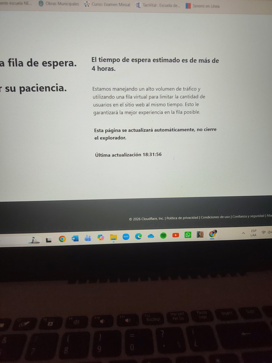 Vero_Activista's tweet photo. #serviticket que terrible 😵💫, llevo más de 2h y se supone que avancé harto y ahora me sale esto nuevamente ... https://t.co/6saxeklUqm