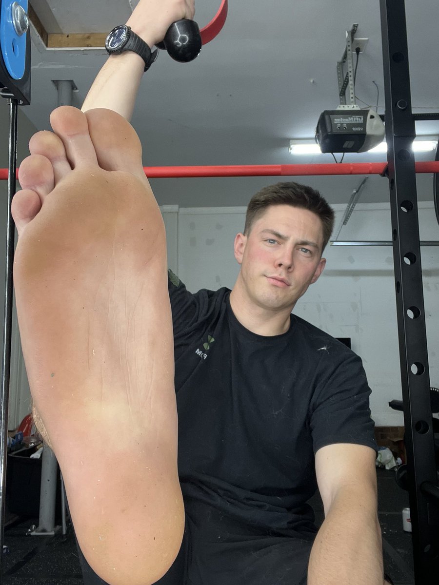 Pay_me_sub's tweet photo. Who wants a taste? https://t.co/jJeQNJbVH4
