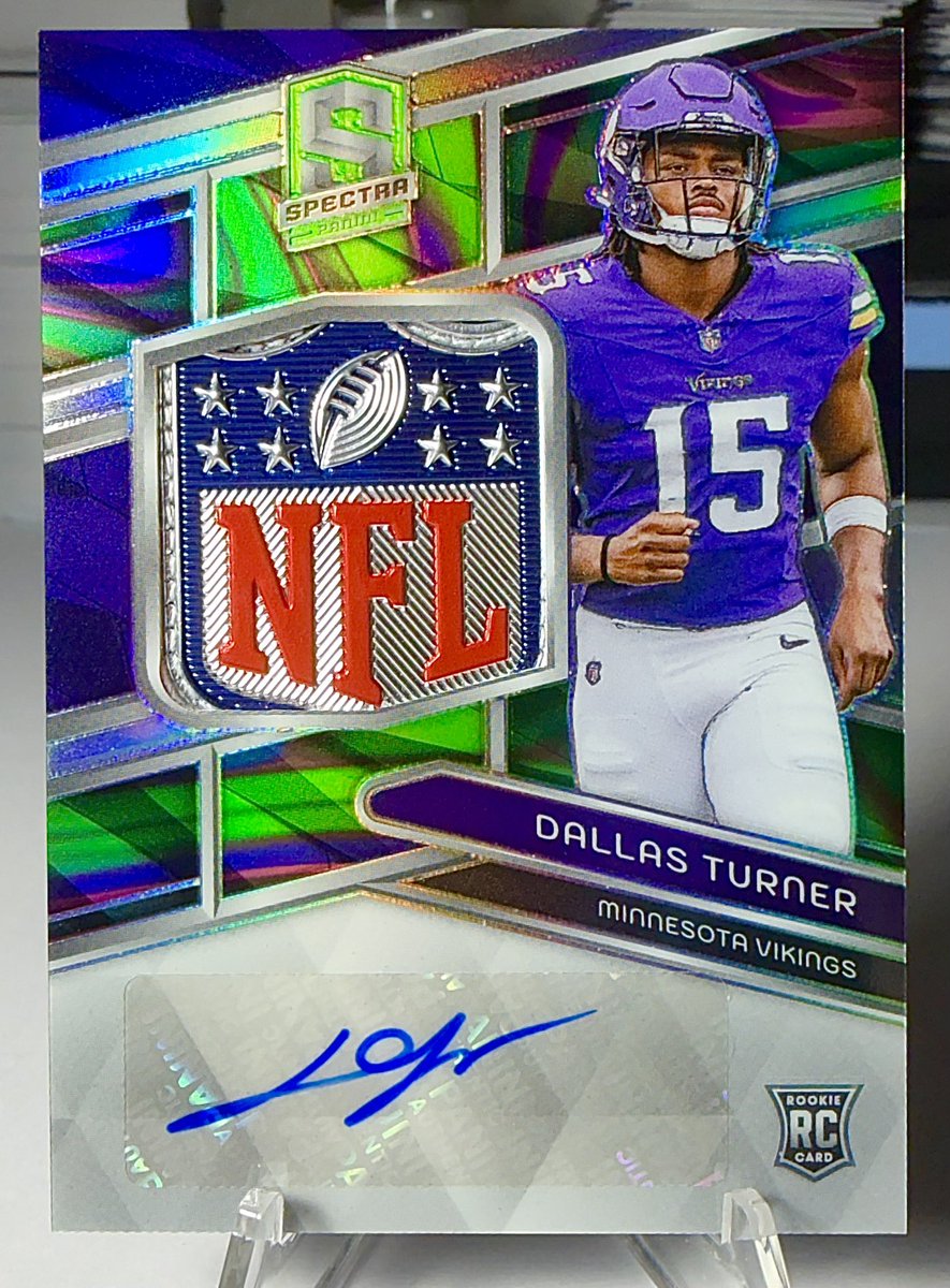 KirkCousinsFan8's tweet photo. I’m excited to share that the @UnoErra card came today! Neon Marble Prizm /4 Shield RPA. Super nasty! Love this card. SKOL! 

@NotTheFakeJordy @VikesReport @MrKdub @HUEDOGG_21 @michaelhen301 https://t.co/KlcTjrjLyW
