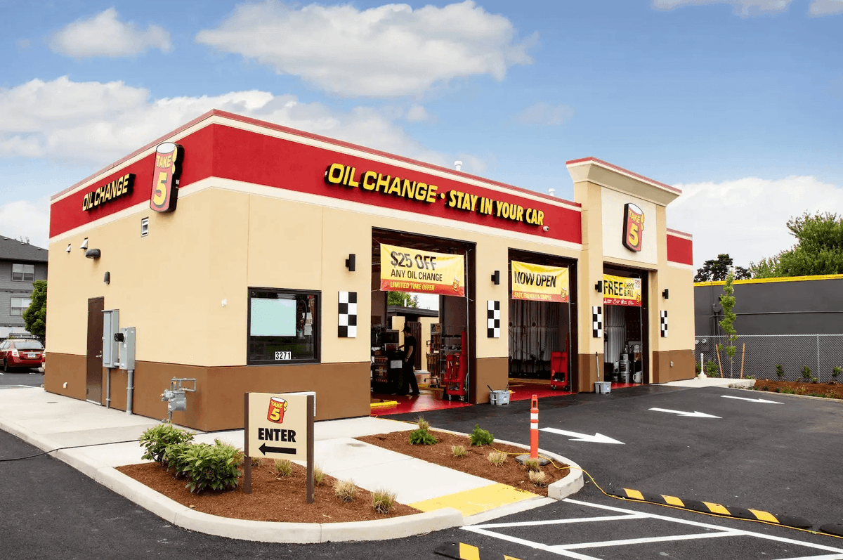 salemchamber's tweet photo. Business Spotlight: @Take5_OilChange 

Known for its “Stay in Your Car 10 Minute Oil Change,” Take 5 delivers fast, convenient vehicle maintenance with exceptional customer care.

3271 Lancaster Dr. NE, Salem

Read the full Spotlight: https://t.co/KtMlOMDvzr https://t.co/frHio9j4N8