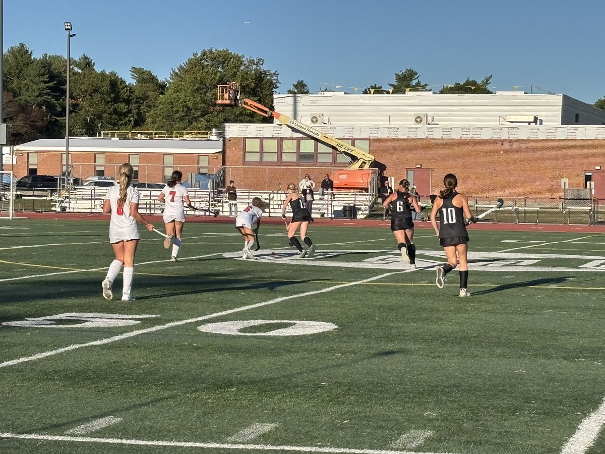 GORAMSathletics's tweet photo. Field Hockey Final:
Marshfield 4
Pembroke 1
Goals scored by Alyssa Charlebois, Penny Schmid, Georgia Concannon &amp; Emma Daly. https://t.co/3BWPHi0agS