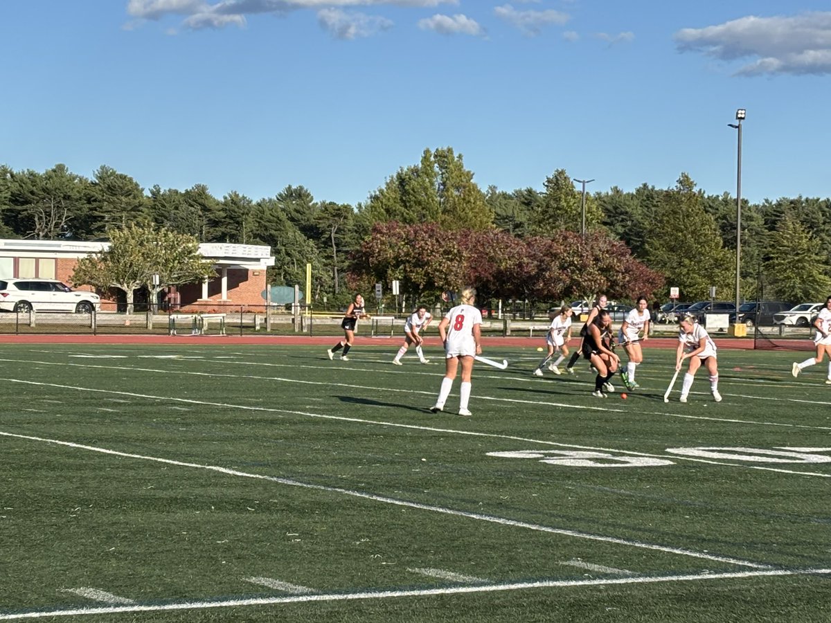 GORAMSathletics's tweet photo. Field Hockey Final:
Marshfield 4
Pembroke 1
Goals scored by Alyssa Charlebois, Penny Schmid, Georgia Concannon &amp; Emma Daly. https://t.co/3BWPHi0agS