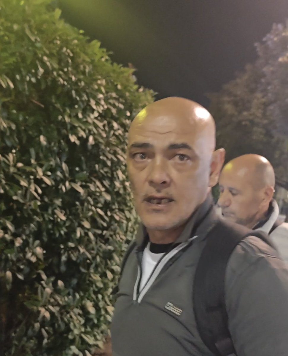 BobanBojki's tweet photo. Sinoć na Konjarniku su napali Dijanu Hrku.
To i nije neka vest, ali da su na Konjarnik doveli ekipu iz Bačke Palanke je indikativno. Još se i hvale time. Pa zar nemaju nikoga na Zvezdari ili bar u Beogradu? Evo ih junaci, ajde da ih prepoznamo.⬇️
https://t.co/vmGeJixIEY https://t.co/yQF96dkcrw