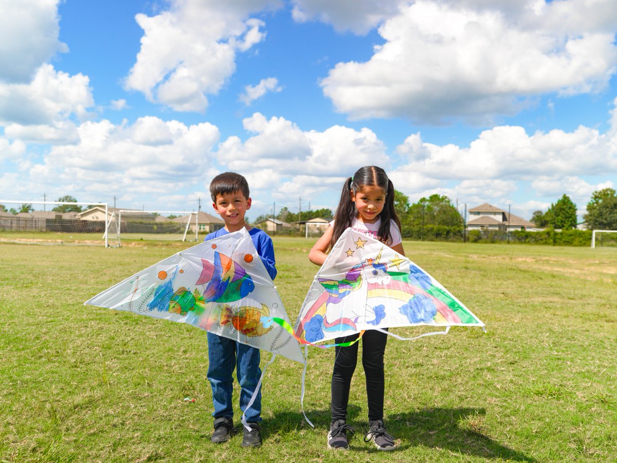 ColonyRidgeTX's tweet photo. We are starting to plan community events for November, and we’d love your ideas! 🍂 What kind of events would you like to see next month? Tell us in the comments! 👇

#ColonyRidge #November #Thanksgiving #Communityevents #Eventplanning #SantaFe #ClevelandTX #Texas https://t.co/QedDldXByo