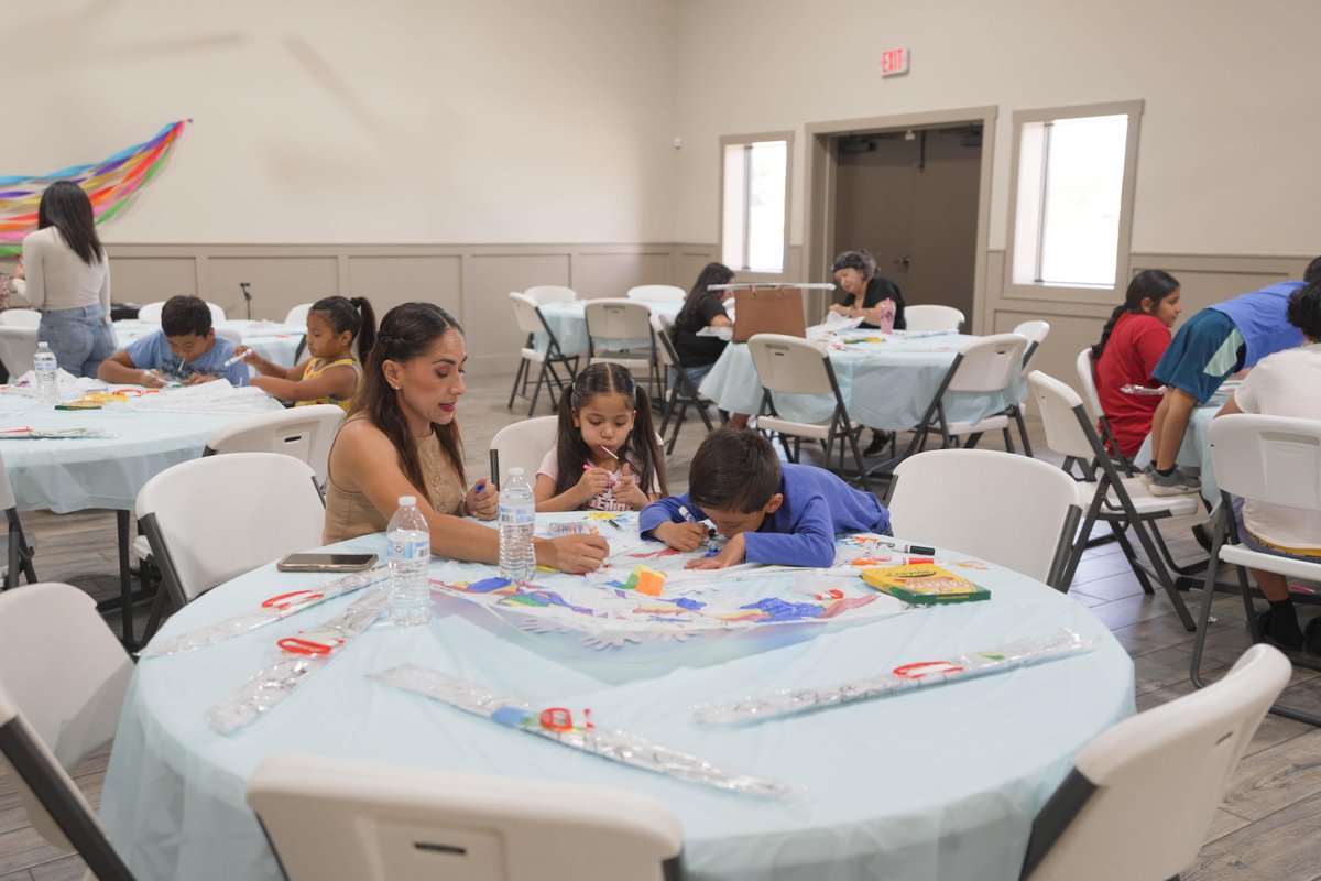 ColonyRidgeTX's tweet photo. We are starting to plan community events for November, and we’d love your ideas! 🍂 What kind of events would you like to see next month? Tell us in the comments! 👇

#ColonyRidge #November #Thanksgiving #Communityevents #Eventplanning #SantaFe #ClevelandTX #Texas https://t.co/QedDldXByo