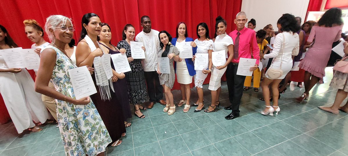 Rafaelvt95's tweet photo. Muchas felicidades para los docentes de Cuba y el mundo en el día internacional de los educadores. Gracias por la hermosa labor que realizan.  
@CubaMined @Educa_Gtmo @yoeaberob1 @romero_tam56484 @ipvce https://t.co/Sgsu0dSP5S