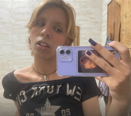 JustGabys_'s tweet photo. nasci LGBT
vou morrer sendo LGBT
mas me RECUSO a morrer por ser LGBT https://t.co/M3Gw8QoSP2