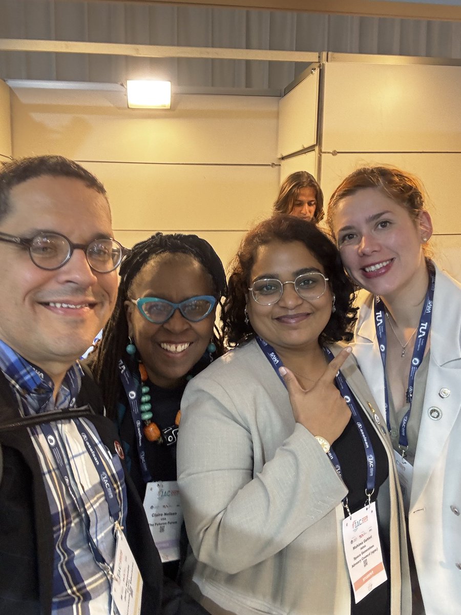 JulioFDRezende's tweet photo. #IAC2026 #SpaceHealth #SpaceSustainability #HabitatMarte #Artemis #SpaceAnalog #AnalogAstronaut #iac2026antalya @iac2026antalya @iafastro @0xIonRod https://t.co/wzdiyyreQo