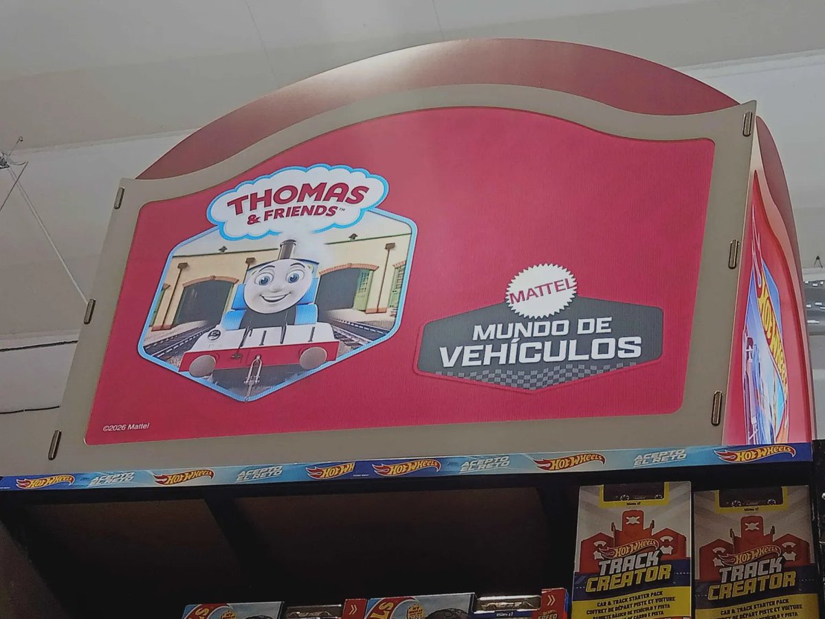 SteamDroid_fmg's tweet photo. went to a store and saw these

no merch tho https://t.co/a25SLBciKM