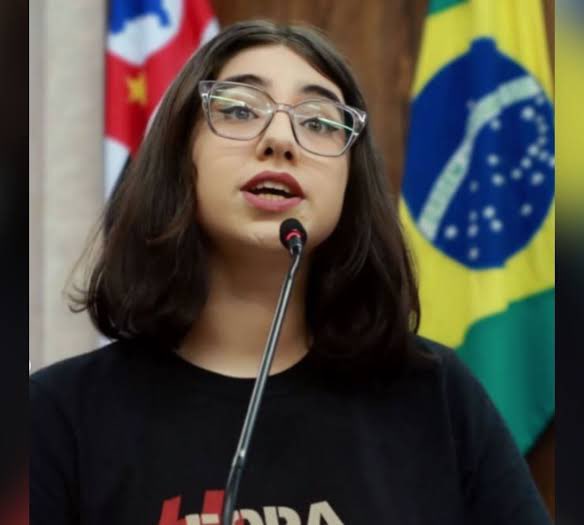 launfr's tweet photo. UTILIDADE PÚBLICA

vcs sabiam que sexo anal
ENGRAVIDA SIM??? estou cursando enfermagem e em uma das aulas de obstetrícia (parto, pós parto) e urologia(anal), o professor explicou um exemplo q ACONTECEU NO BRASIL MESMO:

juntou esperma com bosta e nasceu a Eduarda campopiano https://t.co/xXIQ8uvISi