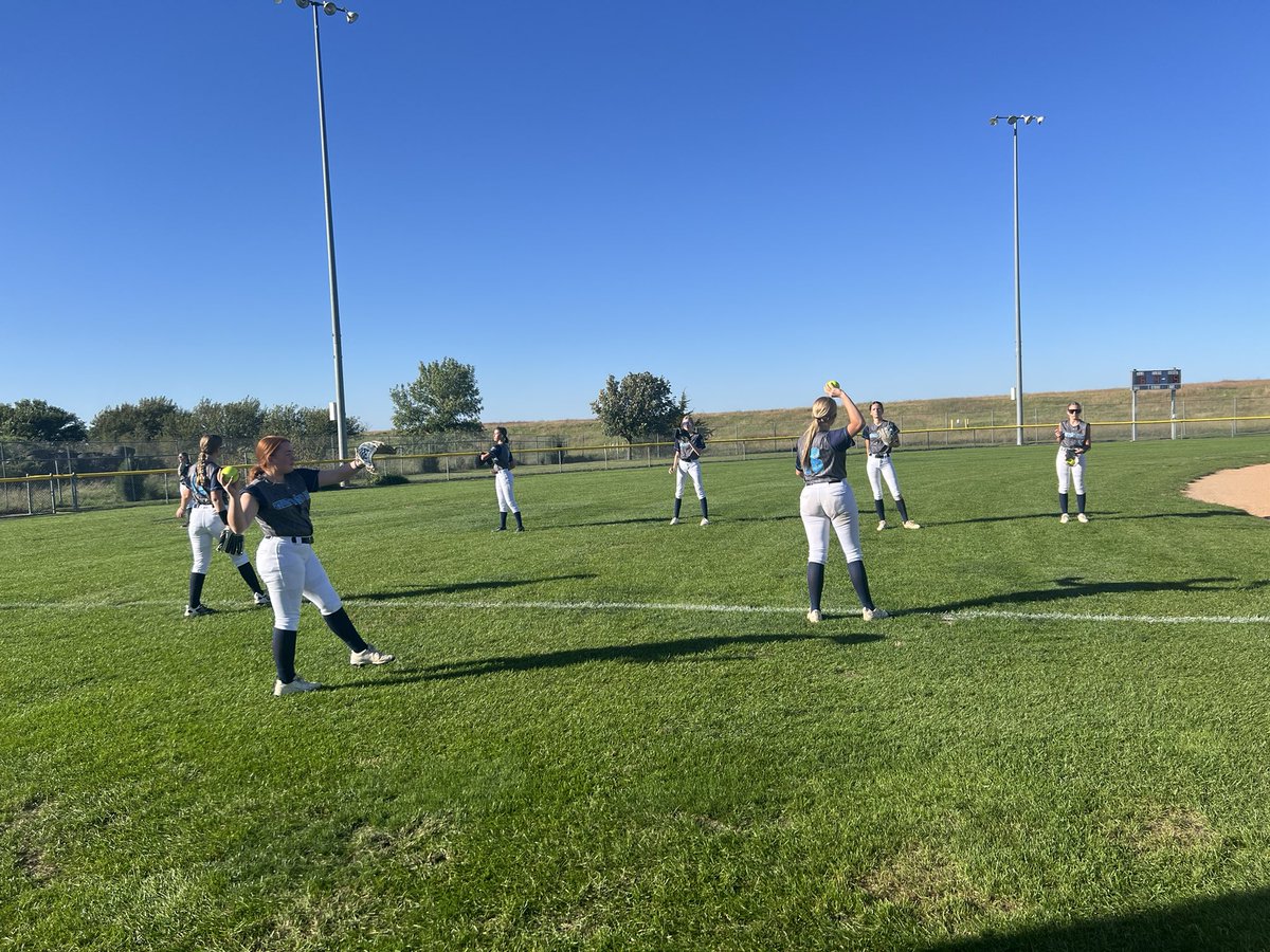 LSBGrizzlies's tweet photo. 🐻🥎 JV Softball competing at the LPS JV tourney at Doris Bair! https://t.co/67FcqqGP18