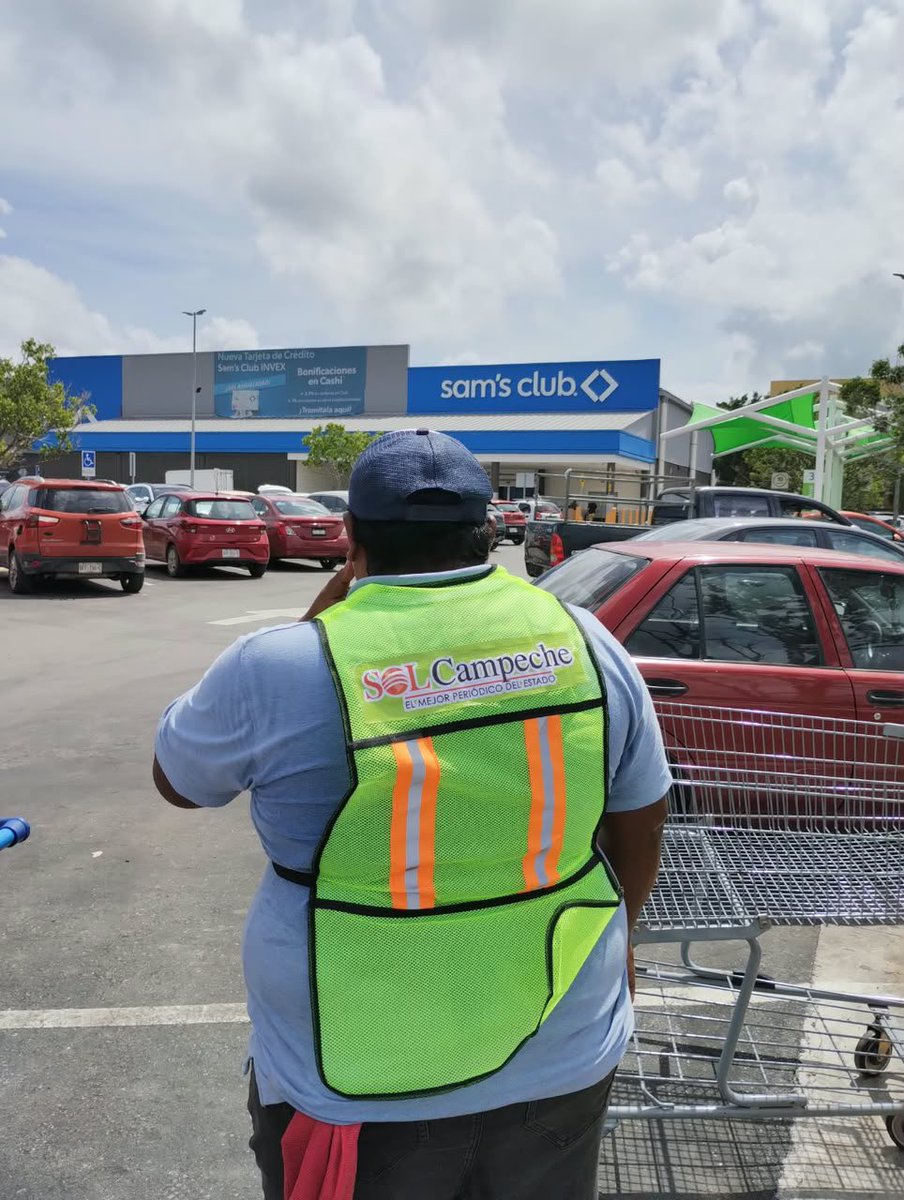 SimonLevyMx's tweet photo. Mi tarea es aplicar el obradorismo mexicano en contra del obradorismo.
Los partidos políticos en México no lo entienden.
Eso hicimos en Brasil, esto hacemos en Mexico calladitos.
Vamos a ras de suelo, desde abajo y con la gente.
Miren Campeche: mercados, plazas y puestos. https://t.co/WN1G2ExX8F