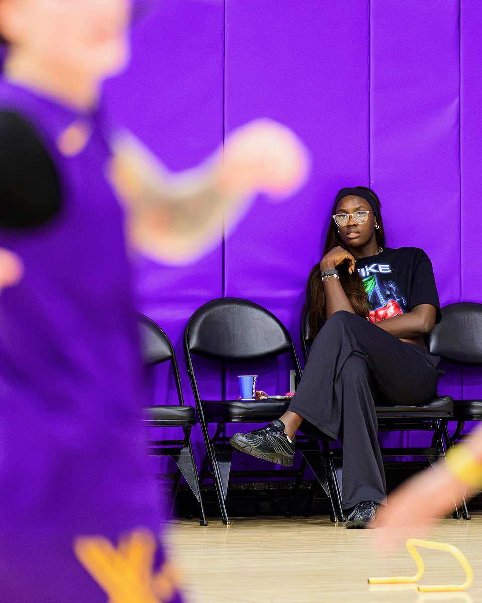 LSUwbkb's tweet photo. Awa Fam checking in on the Tigers

Wonder where her @seattlestorm teammate’s at 🤔

@awaafaam_ | @Flaujae https://t.co/qCn4AYfUb5