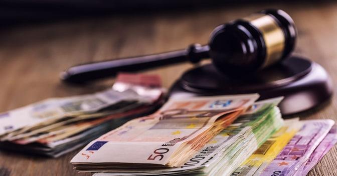 sole24ore's tweet photo. Nella composizione il giudice non può ordinare il rilascio del Durc https://t.co/Rfelv4UHj7 https://t.co/kEdvqcQuD4