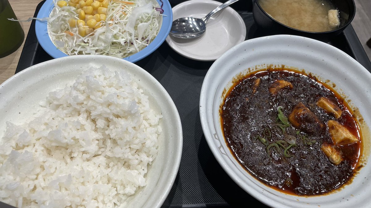 zgmfa262b_mark2's tweet photo. 見た目の割にそんなに辛味なくて味濃くてまあまあだったな… https://t.co/5AaoE2bndx