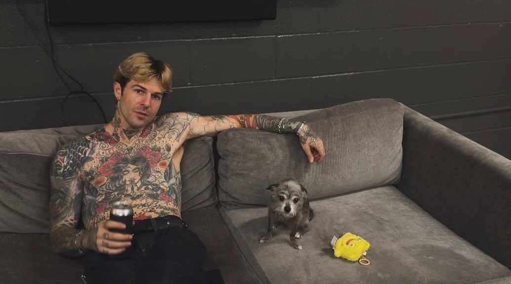 thenbhdfiles's tweet photo. Jesse &amp; Tony Rutherford recently. 🖤🐾 https://t.co/W156S8KULk